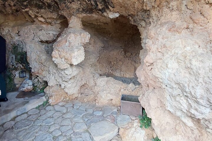 Half-Day Private Walking Tour along the Orthodox Gorge - Image 5