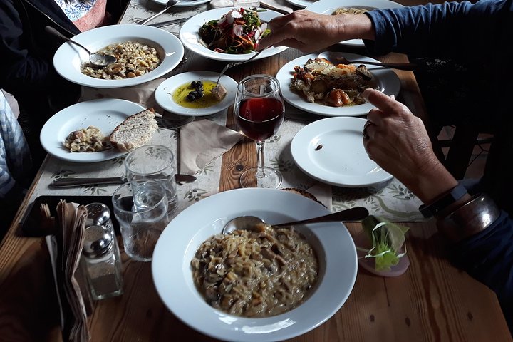 Milia Mountain Retreat - Semi Private Safari Tour with Tastings and Lunch - Image 4