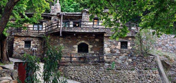 Milia Mountain Retreat - Semi Private Safari Tour with Tastings and Lunch - Image 1