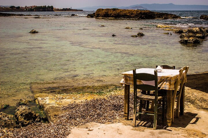 Photographic Tour in Abandoned Chania & Cretan Beer by the Sea - Image 2