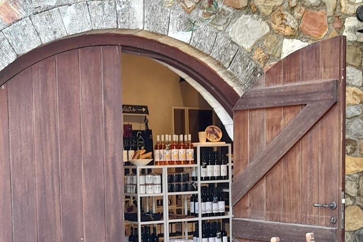 Private Exclusive Manousakis Winery and Vineyard Tour in Chania - Image 5