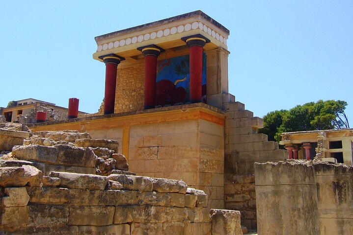 Private Heraklio, Knossos and Archaeology Museum Tour from Chania - Image 2