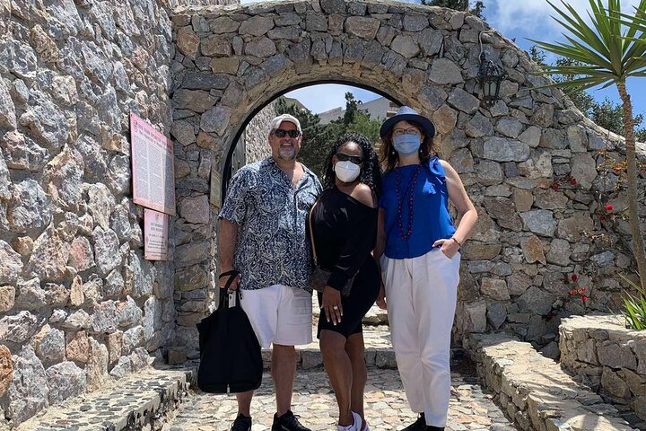 Santorini Half Day Highlights Tour by Native Driver - Image 1