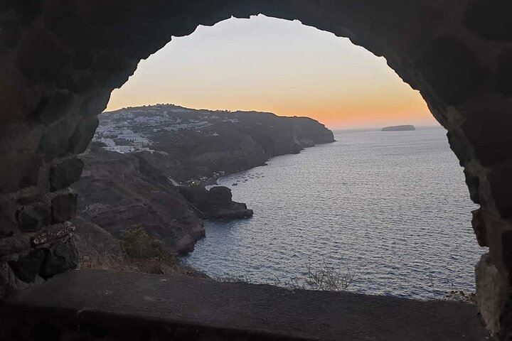 Santorini Private Tour in Minibus - Image 3