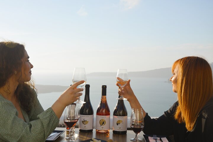 Santorini Sightseeing and Wine-Tasting Private Tour - Image 5