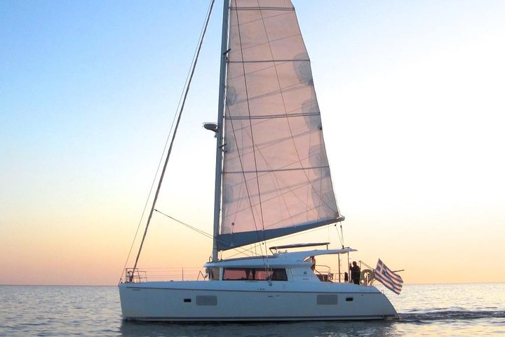 Shared Classic Sunset Trip from Santorini around the famous beaches - Image 1