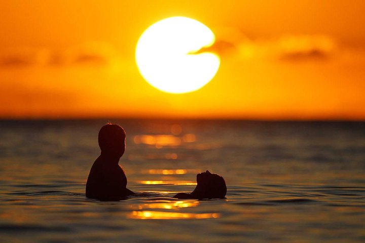 Shared Platinum Sunset Trip of Santorini via Hot Springs & White Beach - Image 1