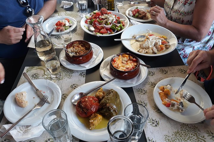 Wine & Olive Oil Tastings - Semi Private Safari Tour with Lunch - Image 5