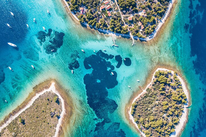 BLUE LAGOON & 3 islands PRIVATE TOUR - Image 2