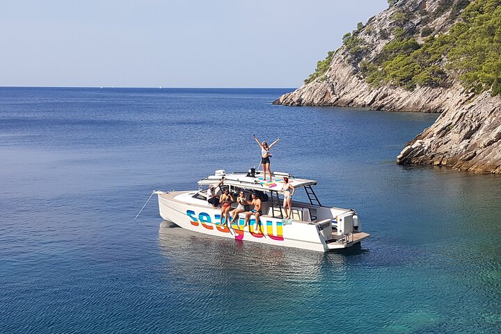 Blue Lagoon and Secluded bays of Solta island 10h Boat Tour from Split or Brac - Image 2