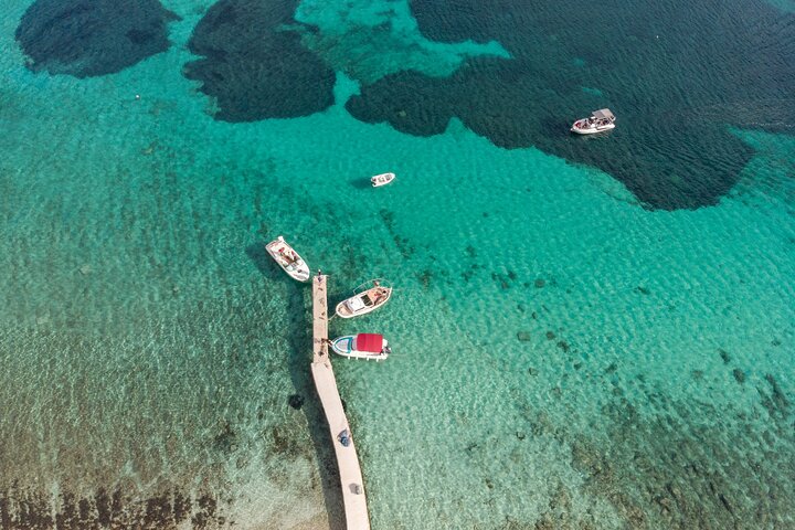 Blue Lagoon and Šolta Island Private Speedboat Tour - Image 4