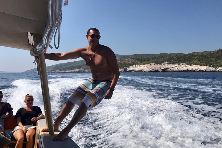Blue Lagoon and UNESCO town Trogir 5h Boat Tour  - Image 3