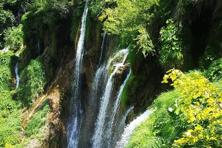 Exclusive tour: Overnight stay in Plitvice National Park and visit to Zadar - Image 2