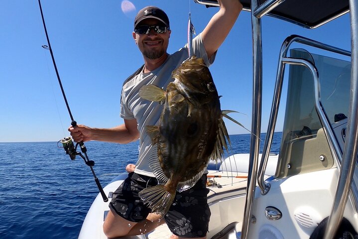 FISHING Tour to VIS and BIŠEVO Islands - Full Day Experience - Image 2
