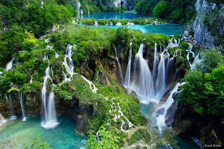 From Split to Zagreb with Plitvice Lakes private one way transfer - Image 2