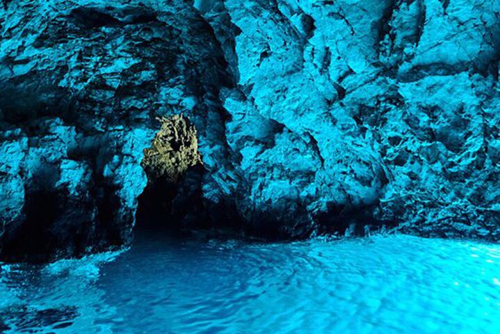 Full-Day Tour in Blue Cave and 5 Islands - All included - Image 2