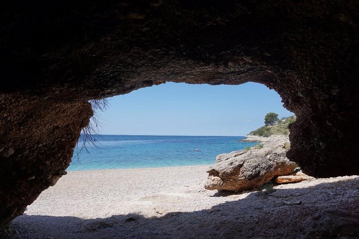Hvar Pakleni islands and Secrets of Brac and Solta private tour - Image 4