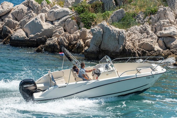 Private boat tour-custom itenery - Image 1