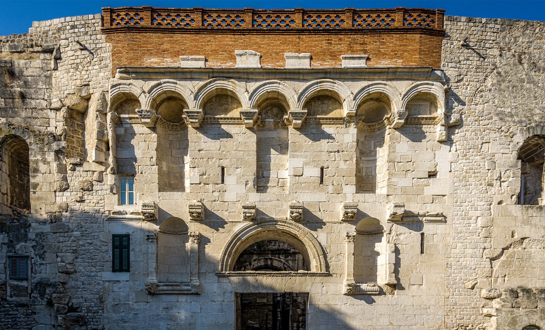 Private Game of Thrones Walking Tour - Image 1