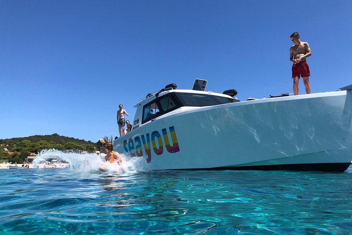 Private Luxury Boat tour for 12 from Split, Brac, Trogir, Hvar - Image 2