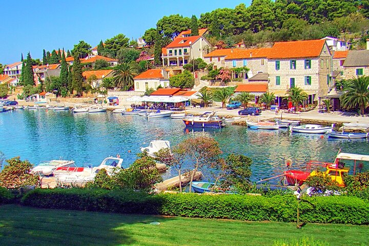Private speedboat tour from Trogir and Split all around Island Šolta  - Image 3