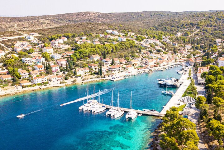 Private speedboat tour from Trogir and Split all around Island Šolta  - Image 4