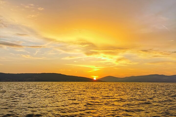 Private Sunset Tour from Split + Bottle of Wine Included - Image 4