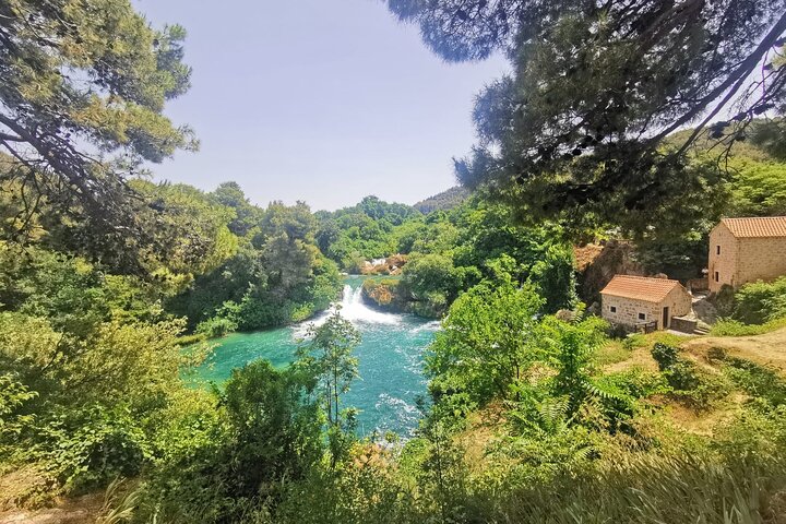 Private tour to Krka waterfalls- Lunch included - Image 2