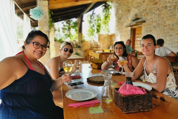 Private tour to Krka waterfalls- Lunch included - Image 1
