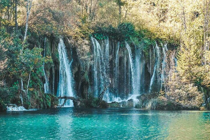 Private Transfer from Split Area to Plitvice Lakes - Image 2
