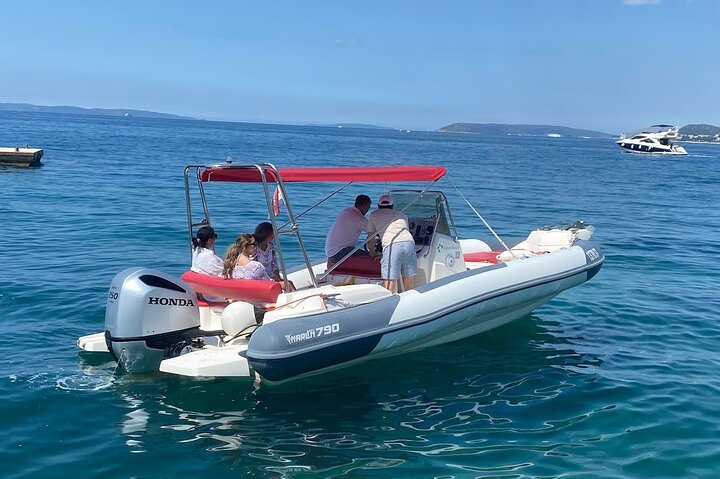 Speedboat Rental - Image 4