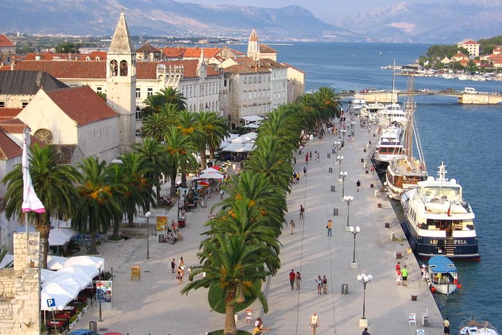 Unique Cabrio Dalmatia tour - Image 5