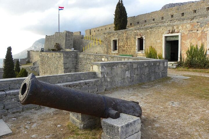 Visit National park Krka and Game of Thrones from Split or Trogir - Image 5