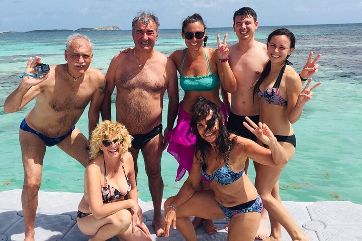 3-Hour Snorkeling Activity in Stingray City - Image 5