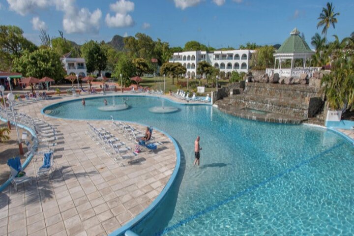 Antigua Shore Excursion: All-Inclusive Jolly Beach Resort and Spa Pass - Image 5