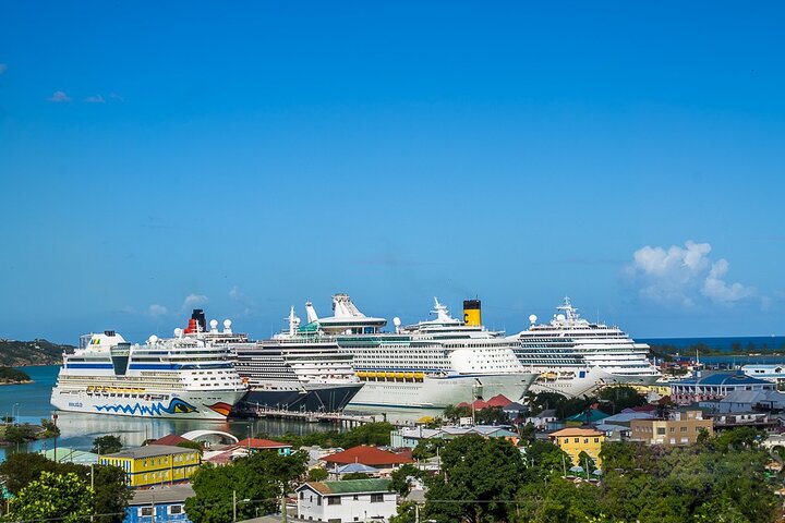 Antigua Shore Excursion: Round Island Tour - Image 5