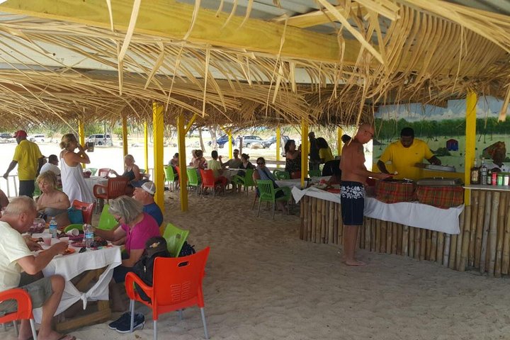 Cultural and Historical Home Tour in The Antiguan Experience - Image 1