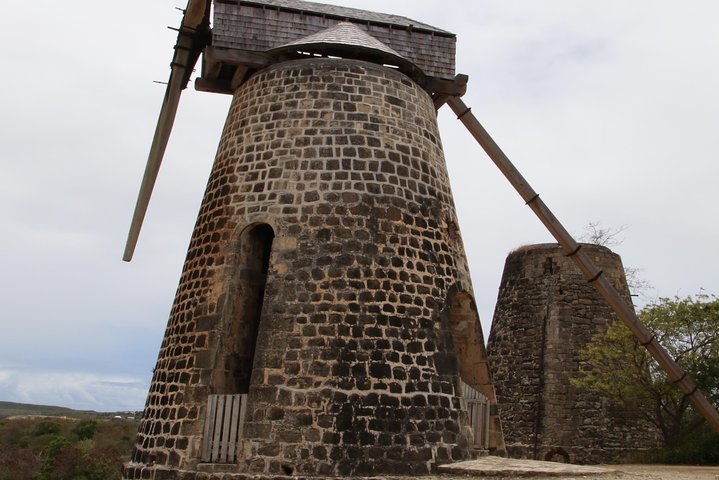 Historic Island Tour (Barbuda Day Tours, Stingray & Snorkeling also available). - Image 3
