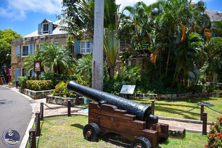 SoCoHo Jeep Safari - Historical Sites - Lunch - Beach - Image 3