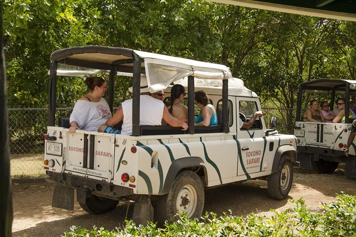 SoCoHo Jeep Safari - Historical Sites - Lunch - Beach - Image 1