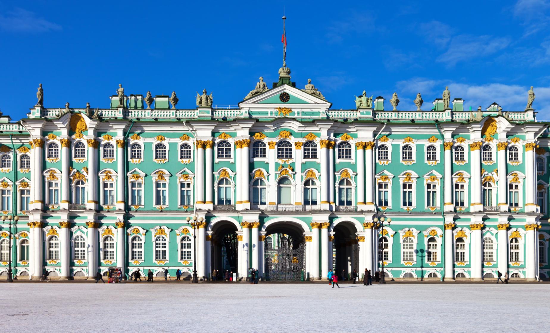 Hermitage and Peterhof Gardens with Lunch (Visas Included) - Image 1
