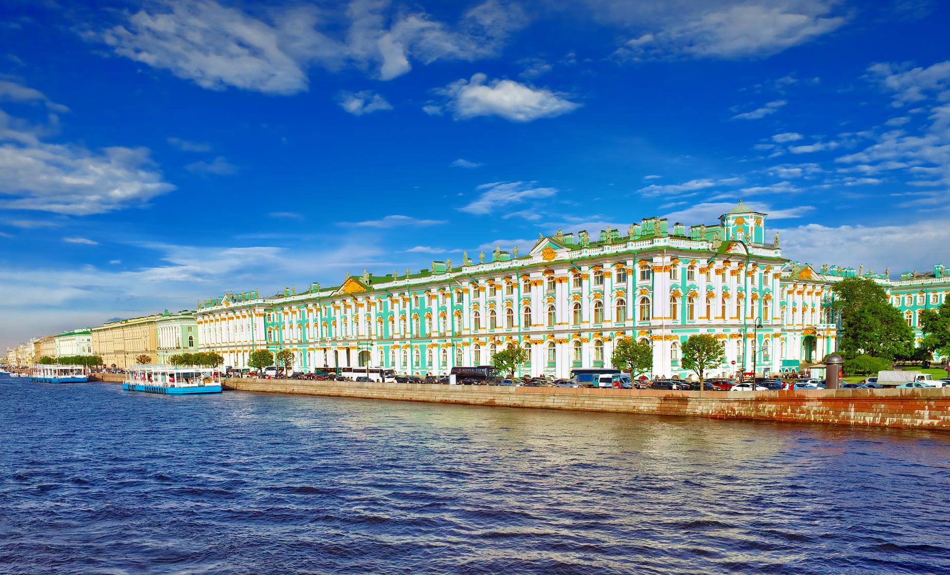 Panoramic Drive of St. Petersburg (Visas Included) - Image 1