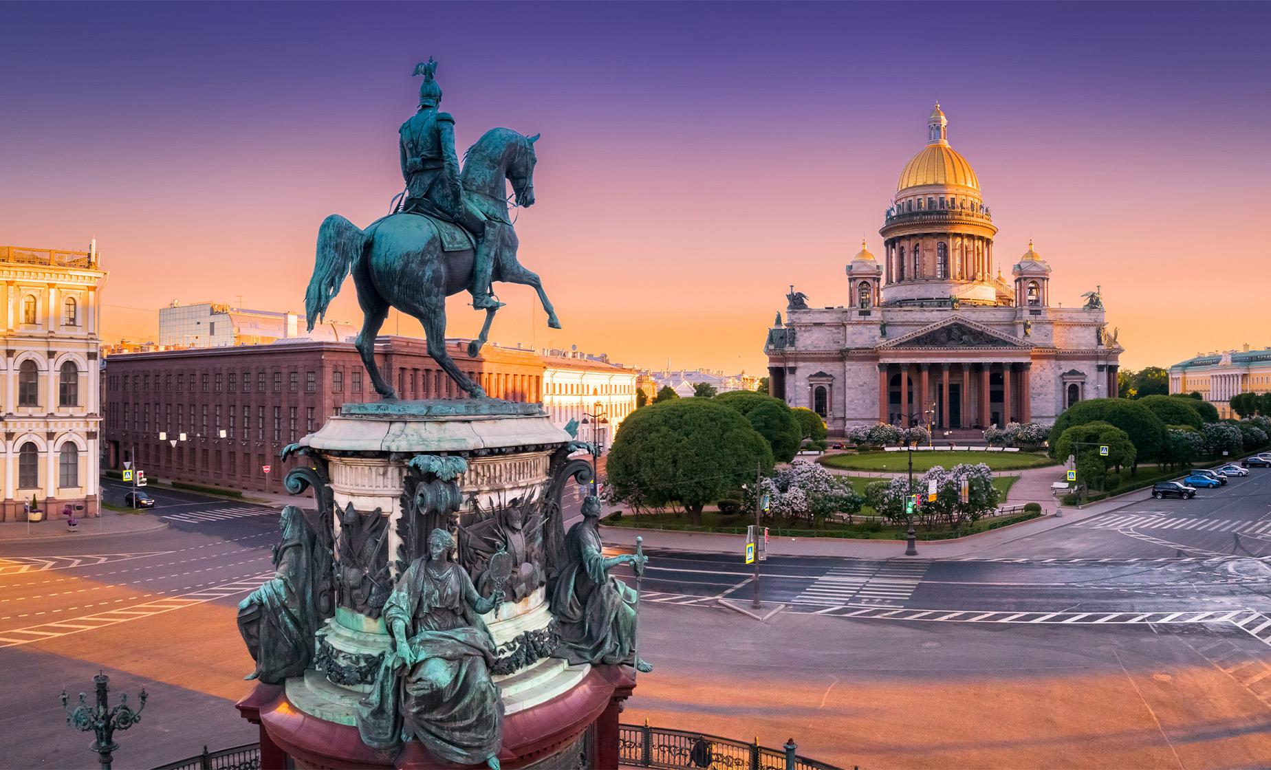 Private Magnificent St. Petersburg (Visas Included) - Image 1