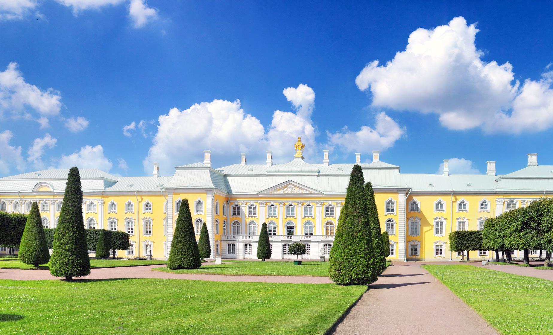Private Peterhof Park Experience (Wheelchair Accessible Tour & Visas Included) - Image 1