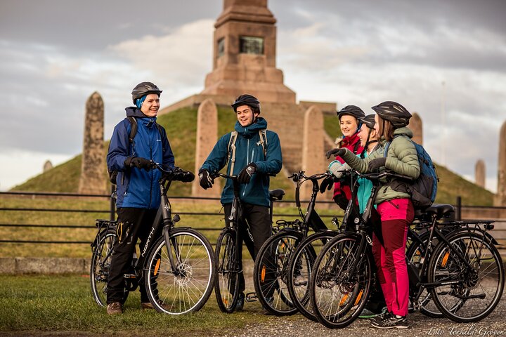 Guided EL-Bike tour in the city of Haugesund and Coastal path - Image 1