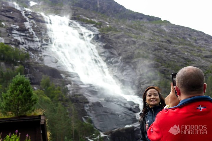 Haugesund Shore Excursion: Åkrafjorden & Langfoss waterfall  - Image 2