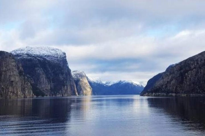 Pulpit Rock Cruise & Hike in Style - Image 4