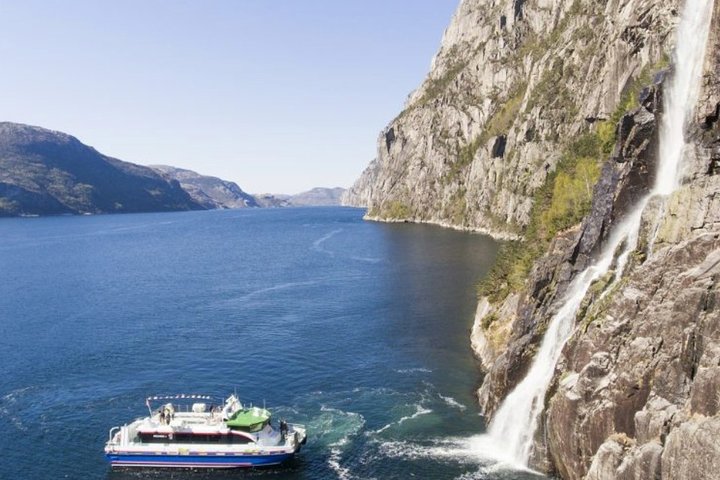 Stavanger: Waterfalls, Caves and Rock Tour By Sea - Image 3