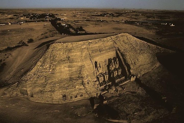2-day tour Aswan & Abu Simbel temples from Cairo by flight  - Image 2