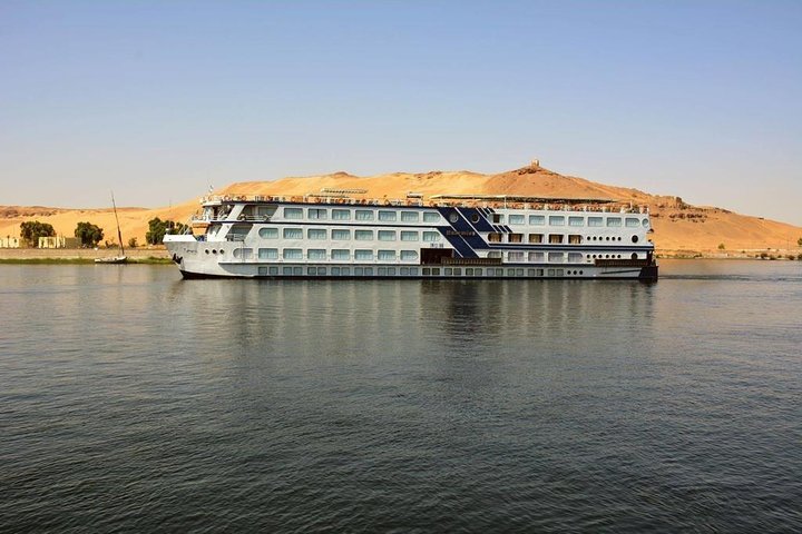 4- Days - 3 nights Nile Cruise from Aswan to Luxor  - Image 1